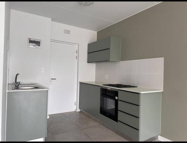 2 BEDROOM PROPERTY TO RENT IN PARKLANDS EAST